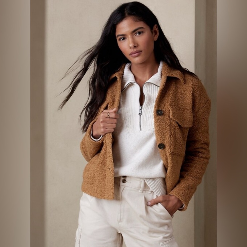 Banana Republic Teddy Jacket in Camel. Size XL